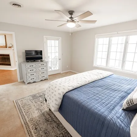 Spacious Condo on Kentucky Lake - Waterfront at Big Bear