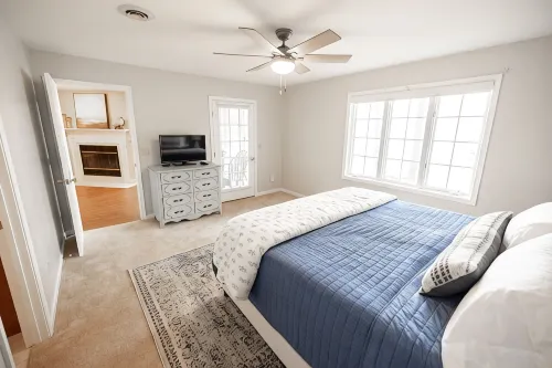 Spacious Condo on Kentucky Lake - Waterfront at Big Bear - 4-Star