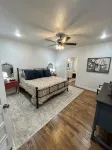 Downtown Hideaway - Minutes from PK Lake, Graham Lake & many more attractions.. - Wifi