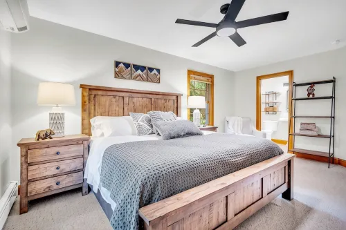 Ursa Major House - Quiet family getaway, minutes from skiing, hiking, biking. - Wifi