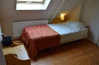 Stylish apartment with garden in a former farmhouse in De Waal - 2 ดาว