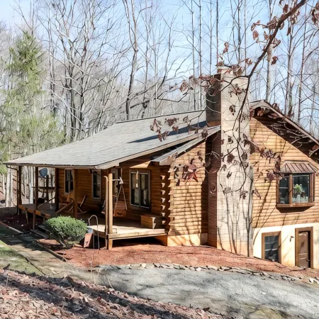 Relax in Nature's Beauty: Private Log Cabin w/ Two Spacious, Open Living Areas