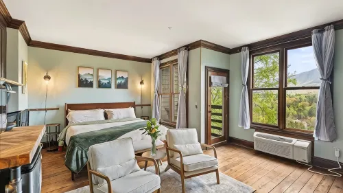 Laurel Valley Mountain Retreat - 2-Star