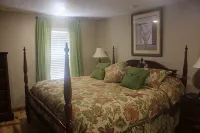 Bring your Boat to our River House and enjoy the beautiful St Johns River. - 3-Star