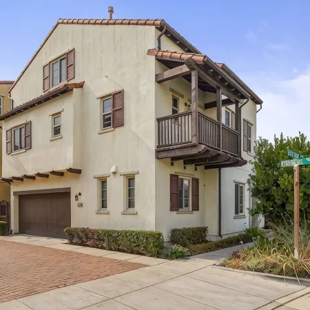 ⭐️Rare⭐️Modern 4BR/3.5BA Home⭐️ Work from Home