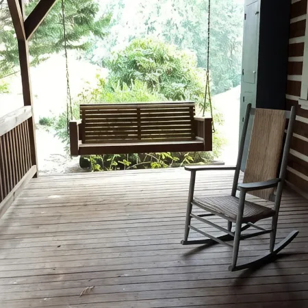 Cozy cabin in the foothills of North Carolina