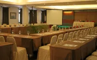 Theme Park & Resort Hotel Pantai Cermin - Homestays