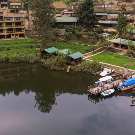 Bunyonyi Overland Resort