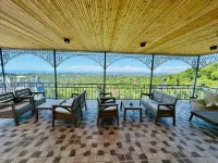 Roots Resort - 2-Star