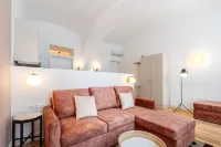 Easy-Flat Belvedere - Central Apartments with AC - Condos