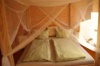 Fantastic apartment in a log cabin in front of the mountains - Holiday Apartments