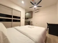Kenny Hill Residence Kuching by PILLOWTALKS - เปิดใหม่