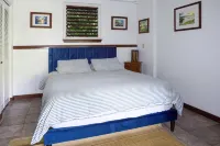 Romantic Cottage, Private Acre of Paradise, View! Pool! - สระว่ายน้ำส่วนตัว