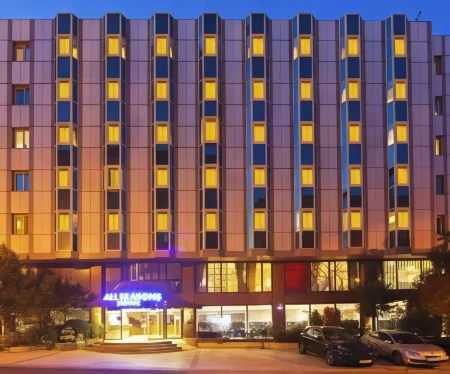 All Seasons Hotel