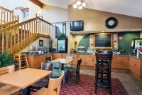 AmericInn by Wyndham HAM Lake Hotels in Blaine