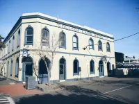 College Lawn Hotel Hotels near Prahran