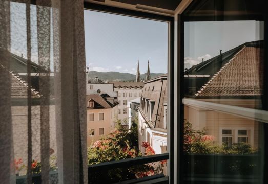 1. 후버스 호텔..