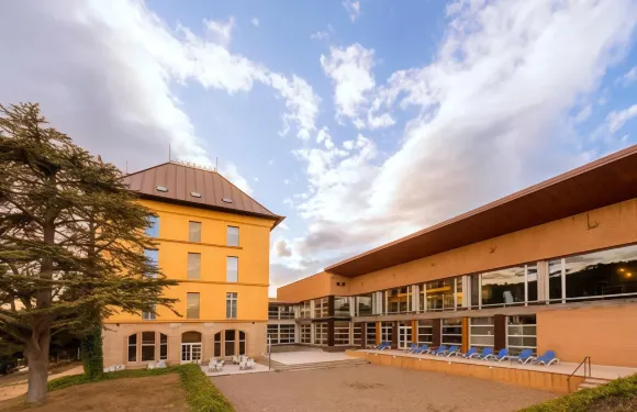 保尼亞麗德羅卡廖拉酒店