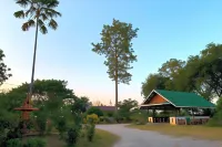 The Country Lake Nature Lodge Hotel Hotels in Phayuha Khiri
