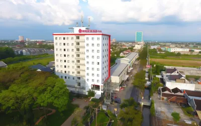 Hotel Brothers INN Merah Solo Baru Hotel dekat NGRANGUTAN CENTRUM
