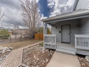 Stand-Alone Mountain Home, Private Hot Tub and Deck, Mountain Views #34