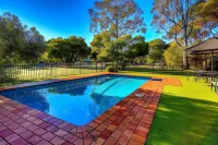 Mountain View Motor Inn & Holiday Lodges Hotel di Lake Fyans
