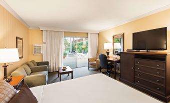 Best Western Plus Pepper Tree Inn