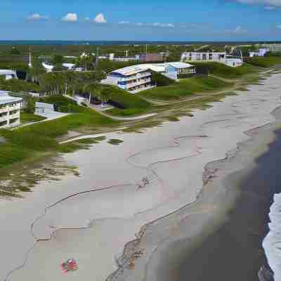 Tuckaway Shores Resort Hotel Exterior