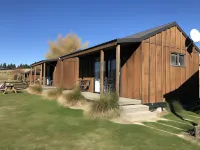 Lakes Edge Holiday Park