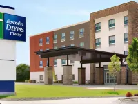 Holiday Inn Express & Suites Bensenville - O'Hare