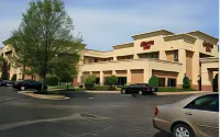 Hampton Inn Olive Branch Hotels near Walgreens