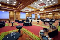 Embassy Suites by Hilton East Peoria Riverfront Hotel & Conference Center Hôtels à : Fondulac Township
