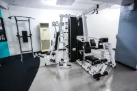 The Malayan Plaza Hotel - Gym