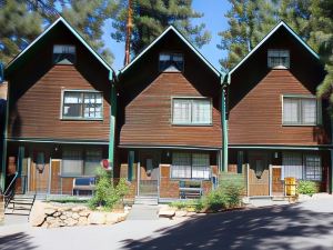 North Lake Lodges & Villas