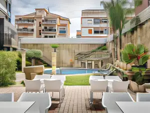 Exe Cunit Suites & Spa