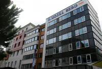 Hotel Bero Hotels near De bankjes