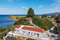 Bay View Suites Hotels in Ormos Panagias