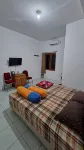 Homestay Suyoso فنادق في Mayangan