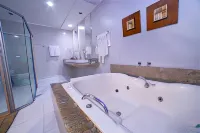 馬德拉波爾圖酒店 - 酒吧