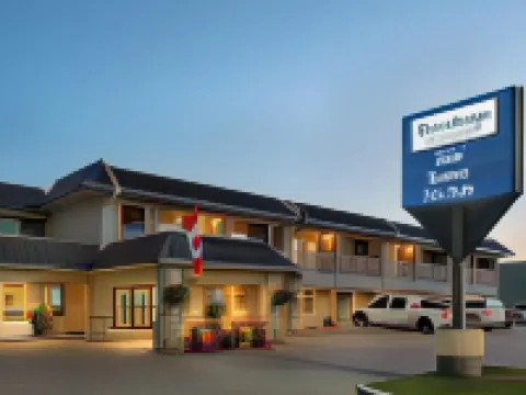 Travelodge by Wyndham Edson 2409079 Alberta Ltd. Hoteles en Edson