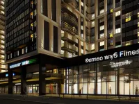 Ramada Plaza by Wyndham Saint Petersburg Hotel dekat Saint Petersburg Juridical Academy