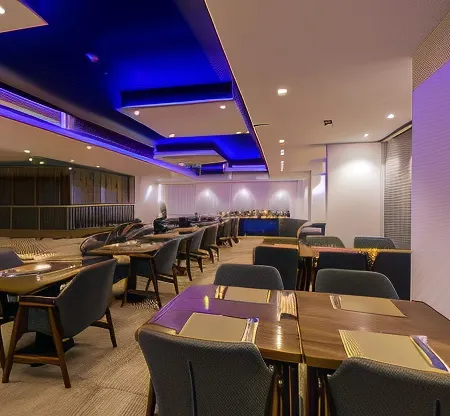 Mirnian Hotel