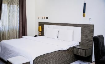 Tofana Hotels and Suites