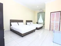 Aloha Chalet Hotel di Kampung Raja