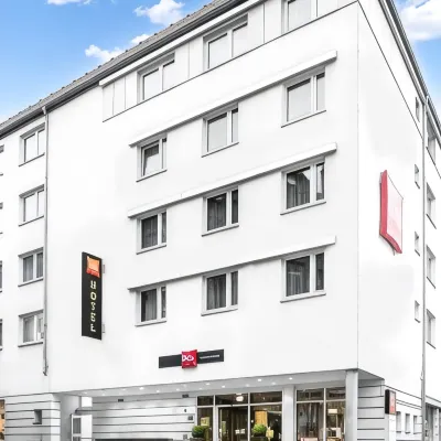 Ibis Stuttgart Centrum Hotels near Botnang