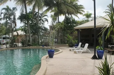 Bohemia Resort Cairns Отели рядом с достопримечательностью «Кэрнс Куранда Стим Трейн»