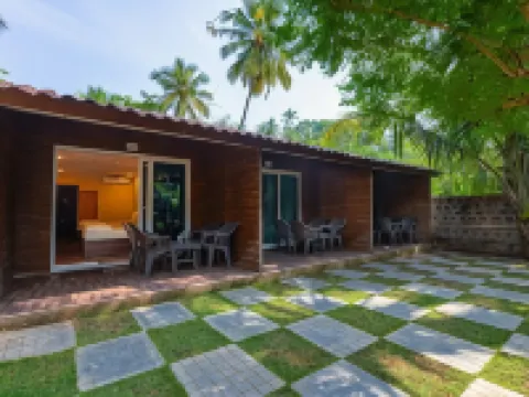 Marron Sea View Resort Hotels in Canacona