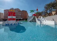 Fenals Garden - piscina
