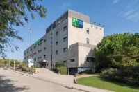 Holiday Inn Express Barcelona - Montmelo Hotels near Biblioteca d'Argentona—Joan Fontcuberta i Gel