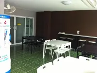 R2 Apartment Service